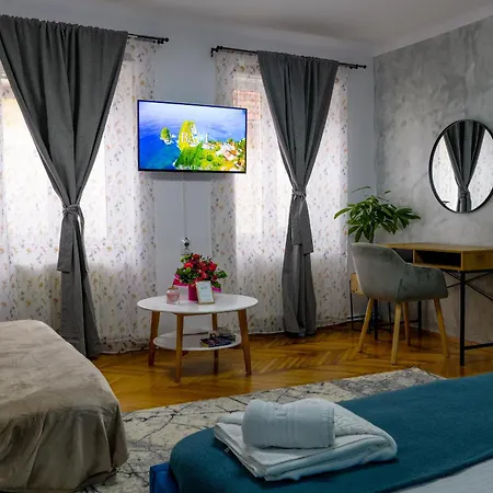 Old Town Center Apartment Brasov