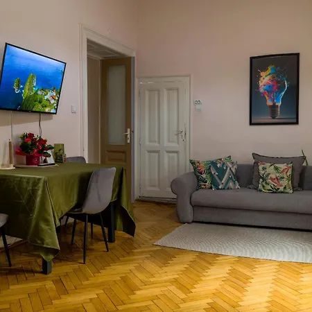 Old Town Center Apartament