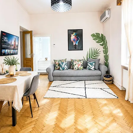 Apartment Old Town Center